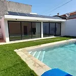 Гостевой дом Sargaco Pool And Повуа-ди-Варзин