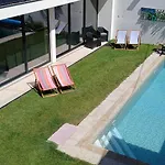 Гостевой дом Sargaco Pool And Повуа-ди-Варзин