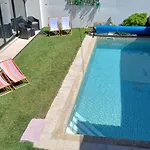 Sargaco Pool And 4* Повуа-ди-Варзин
